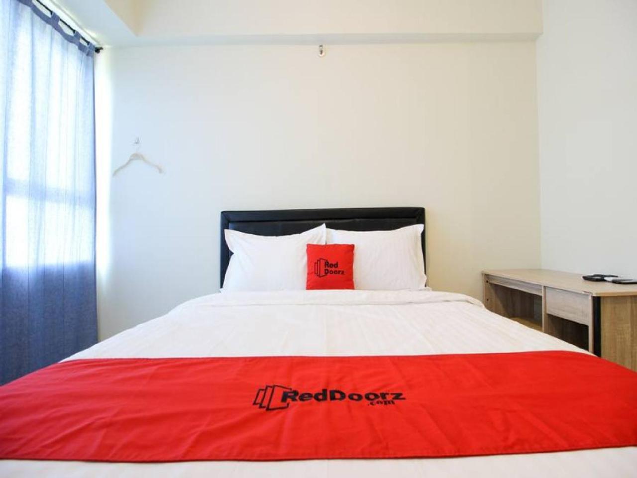 Reddoorz Apartment @ Malioboro City Adisucipto Maguwo Kültér fotó
