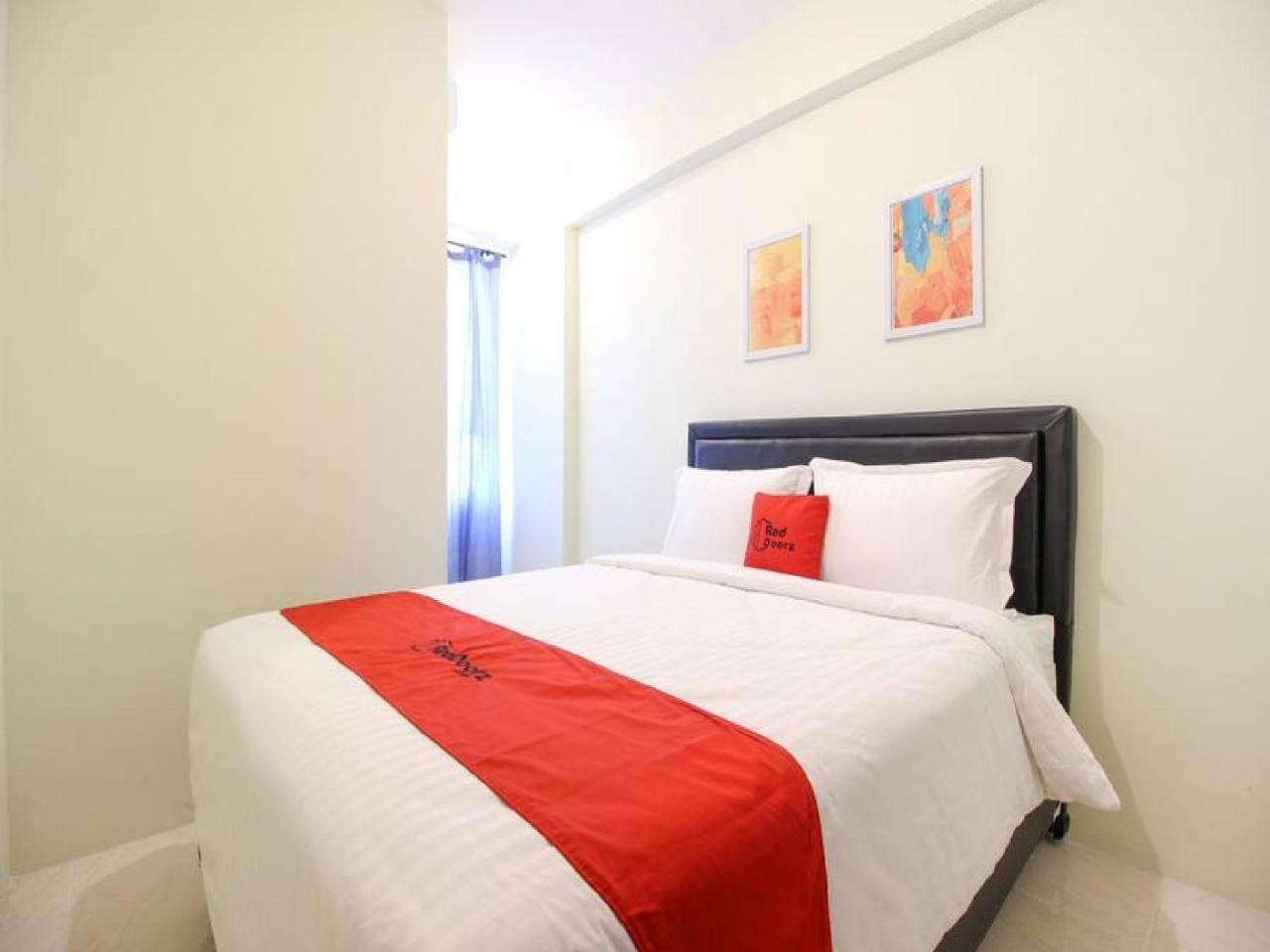 Reddoorz Apartment @ Malioboro City Adisucipto Maguwo Kültér fotó